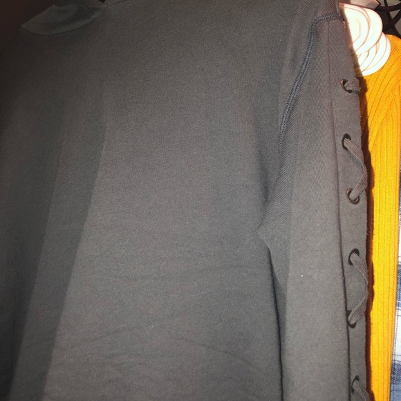 Pink Crop Tops - Picture 5 of 6